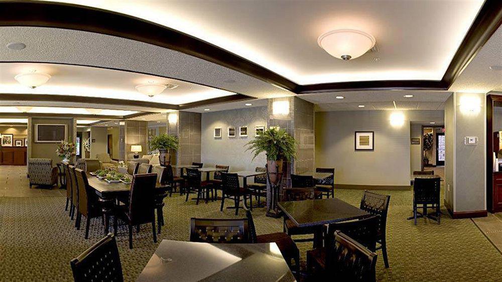 Hampton Inn Warsaw Dış mekan fotoğraf