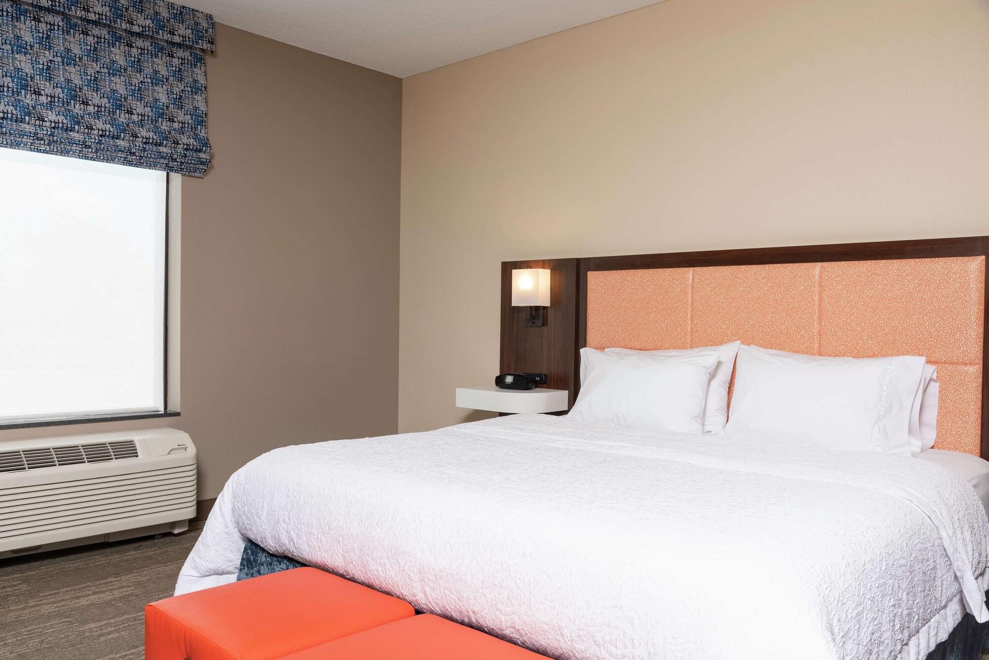 Hampton Inn Warsaw Dış mekan fotoğraf