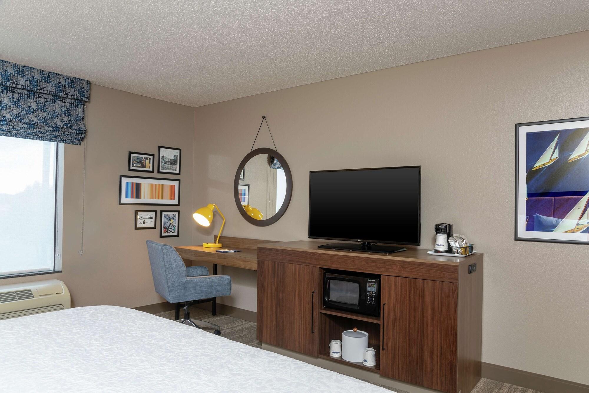 Hampton Inn Warsaw Dış mekan fotoğraf