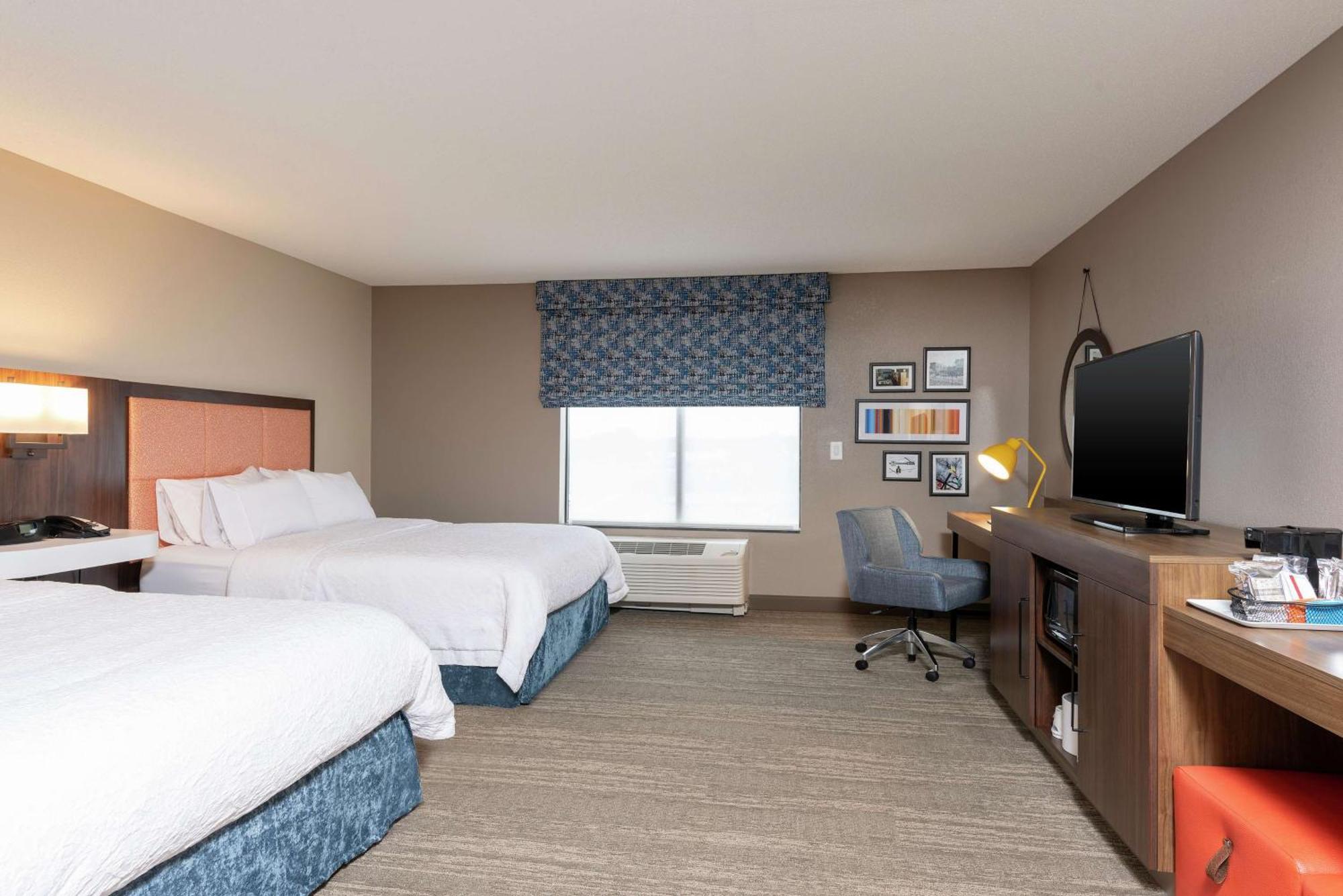 Hampton Inn Warsaw Dış mekan fotoğraf