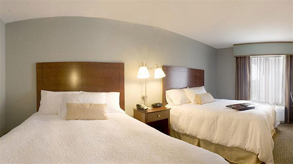 Hampton Inn Warsaw Dış mekan fotoğraf
